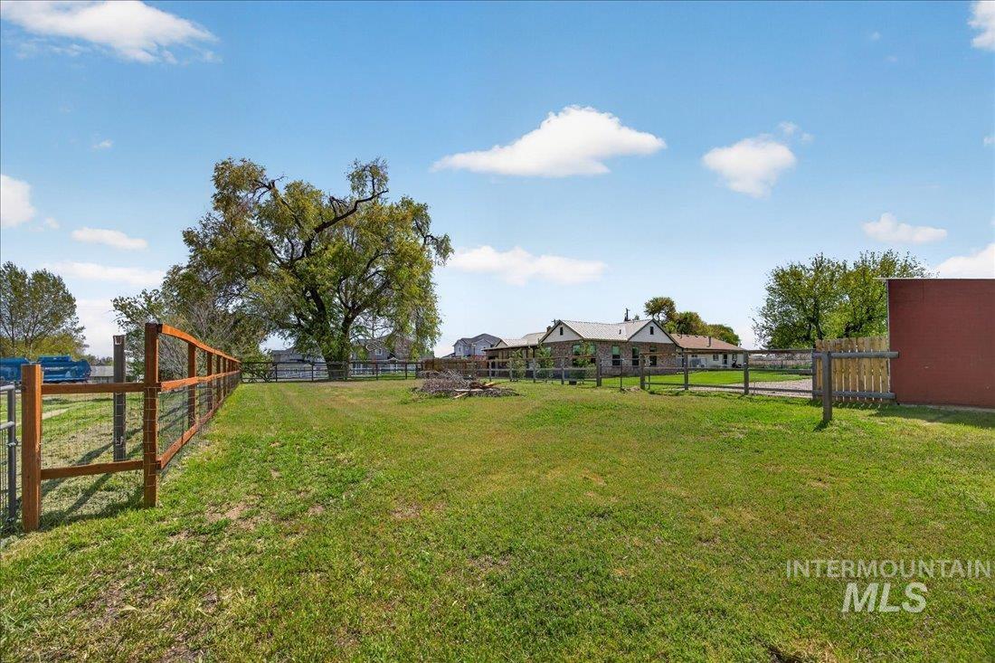 1003 Southside, Nampa, Idaho 83686, 5 Bedrooms, 3 Bathrooms, Residential For Sale, Price $569,990,MLS 98983318