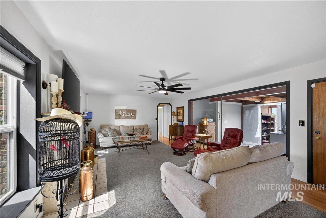 1003 Southside, Nampa, Idaho 83686, 5 Bedrooms, 3 Bathrooms, Residential For Sale, Price $569,990,MLS 98983318