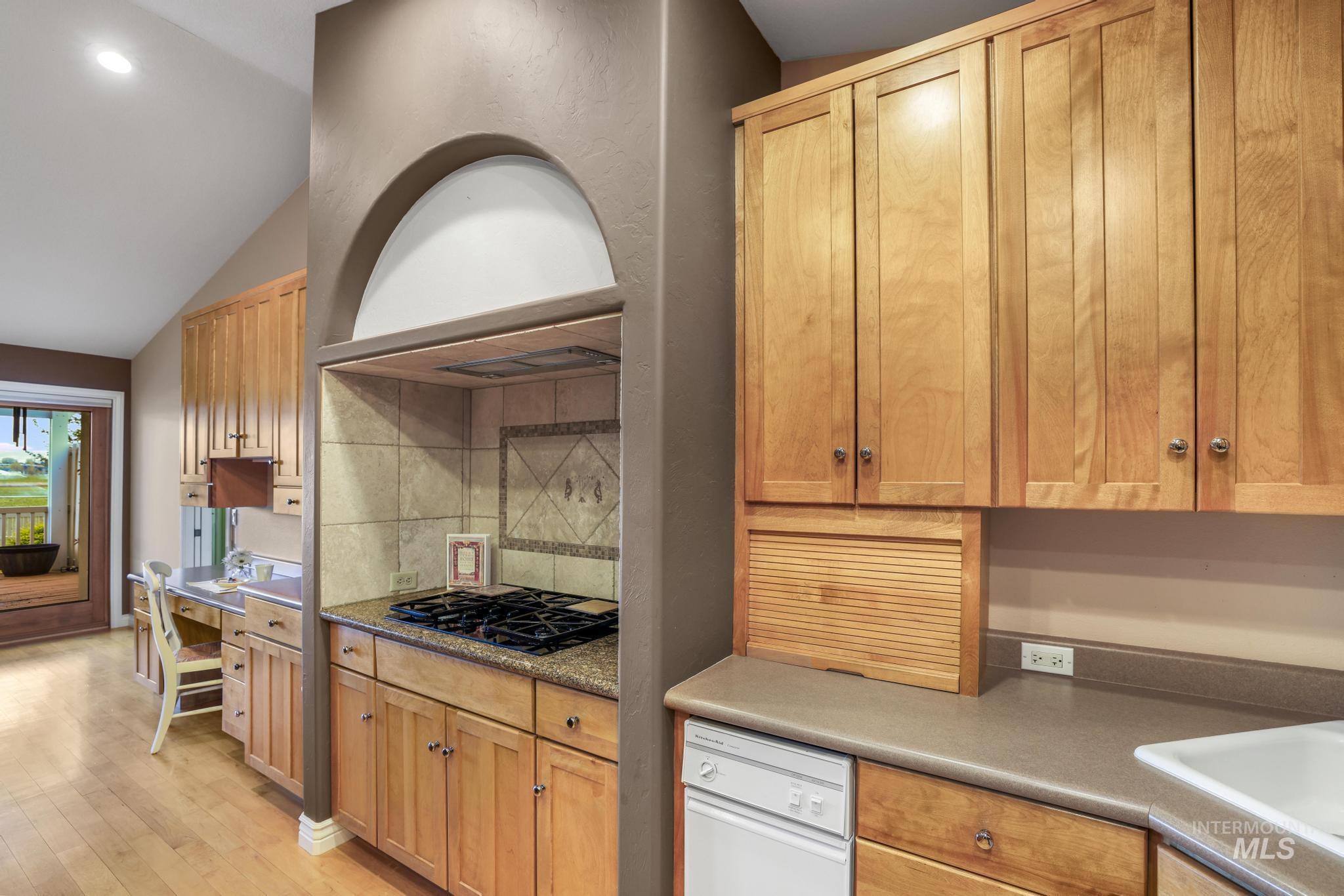 389 Greenbrier Dr, Heyburn, Idaho 83336-0000, 4 Bedrooms, 3 Bathrooms, Residential For Sale, Price $600,000, 98983321