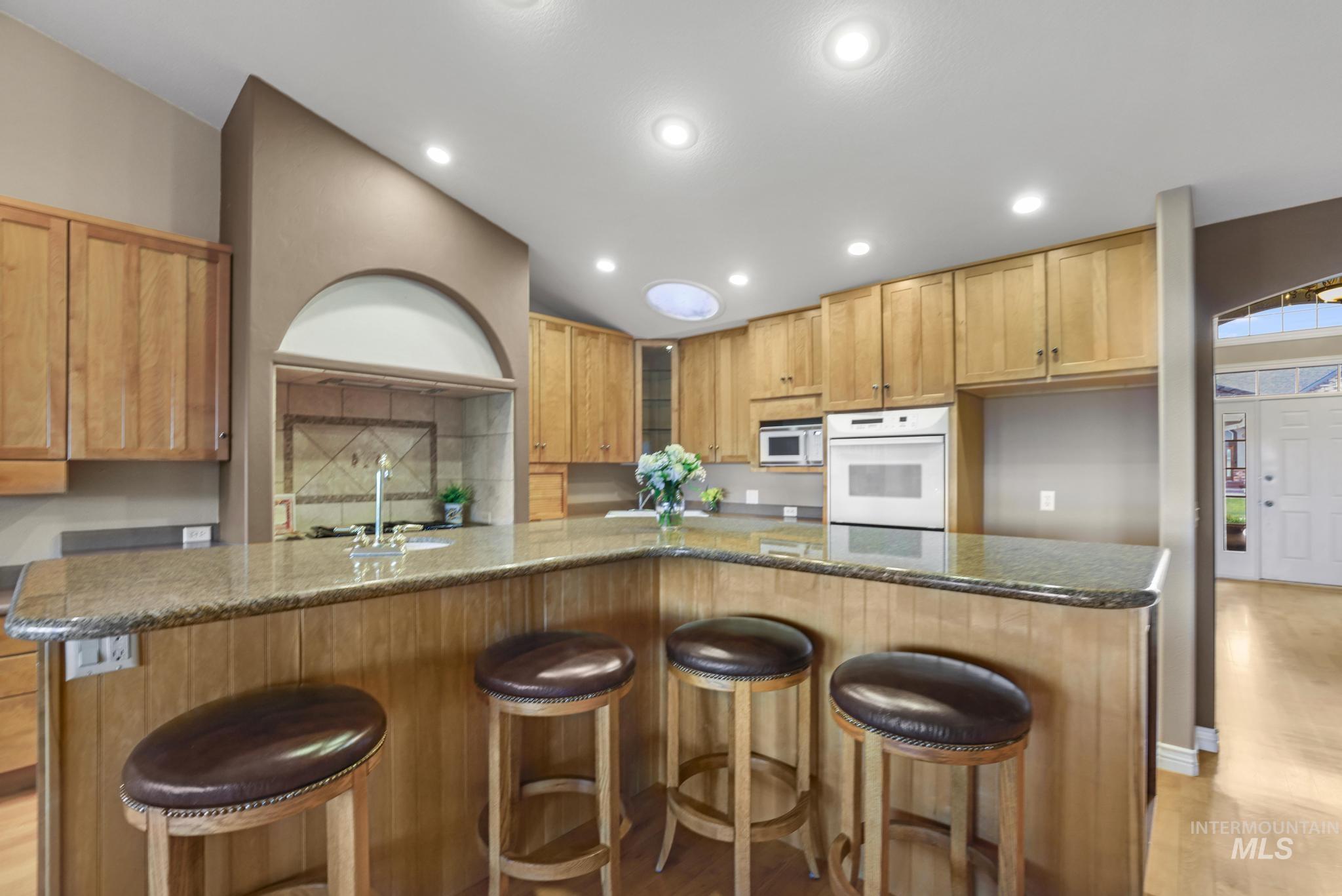 389 Greenbrier Dr, Heyburn, Idaho 83336-0000, 4 Bedrooms, 3 Bathrooms, Residential For Sale, Price $600,000, 98983321