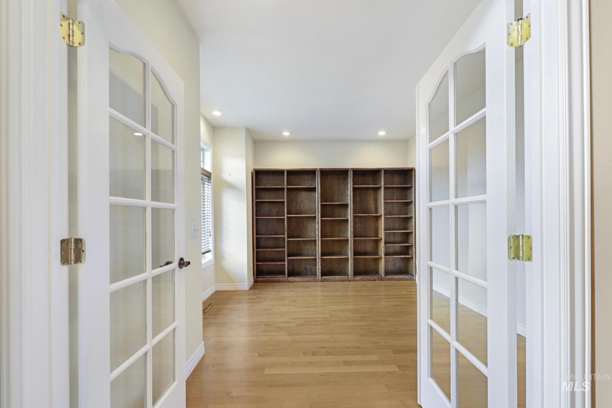 389 Greenbrier Dr, Heyburn, Idaho 83336-0000, 4 Bedrooms, 3 Bathrooms, Residential For Sale, Price $600,000, 98983321