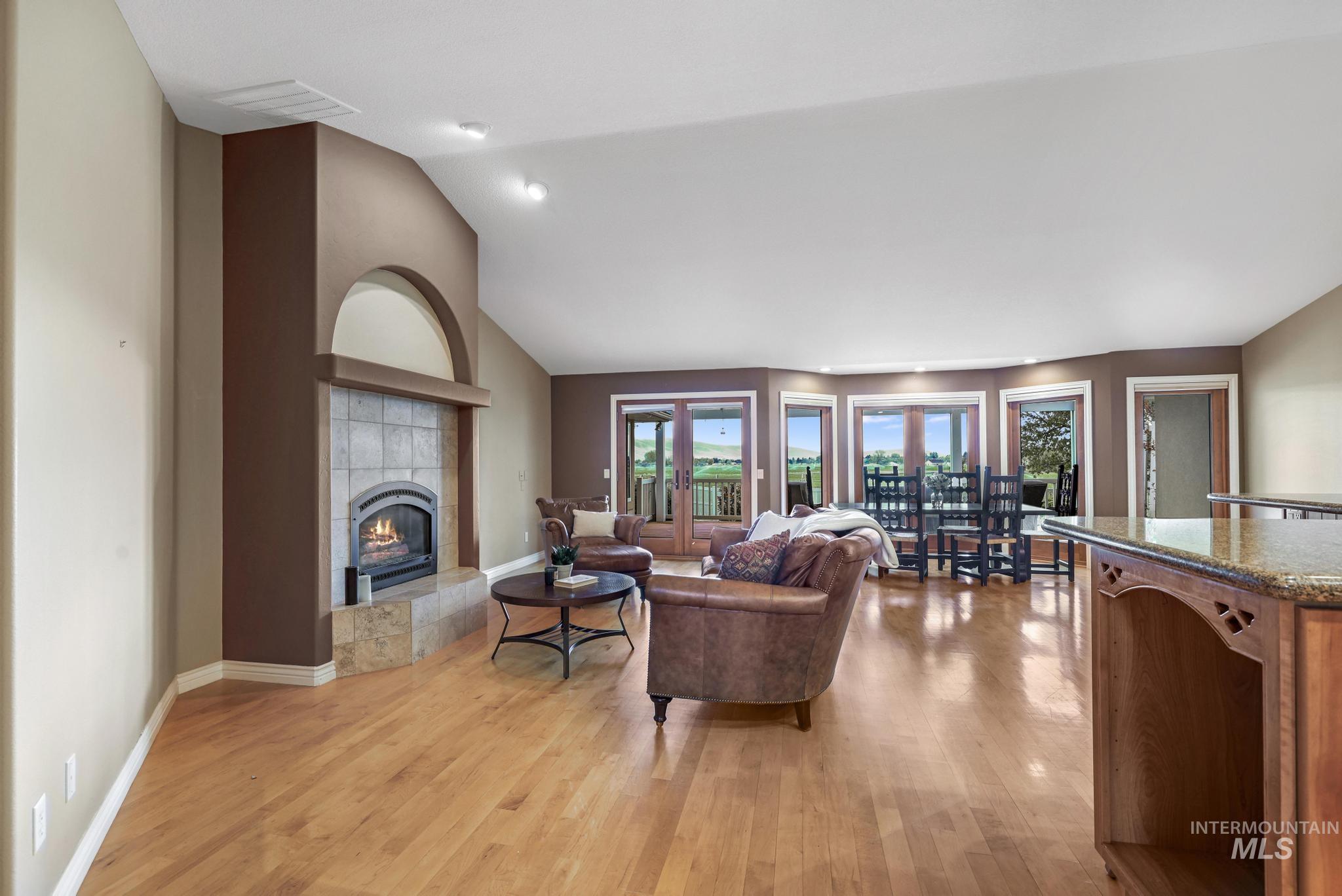 389 Greenbrier Dr, Heyburn, Idaho 83336-0000, 4 Bedrooms, 3 Bathrooms, Residential For Sale, Price $600,000, 98983321