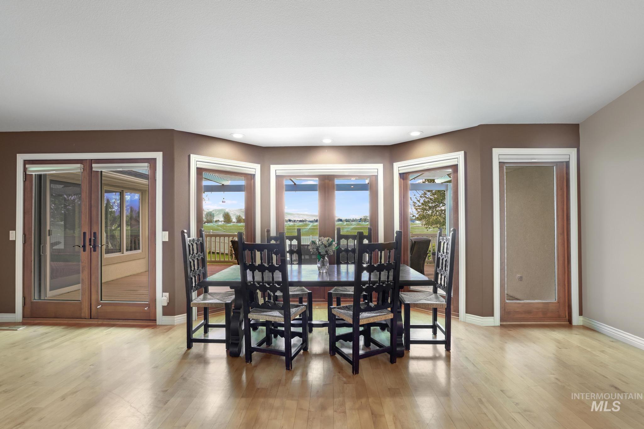 389 Greenbrier Dr, Heyburn, Idaho 83336-0000, 4 Bedrooms, 3 Bathrooms, Residential For Sale, Price $600,000, 98983321