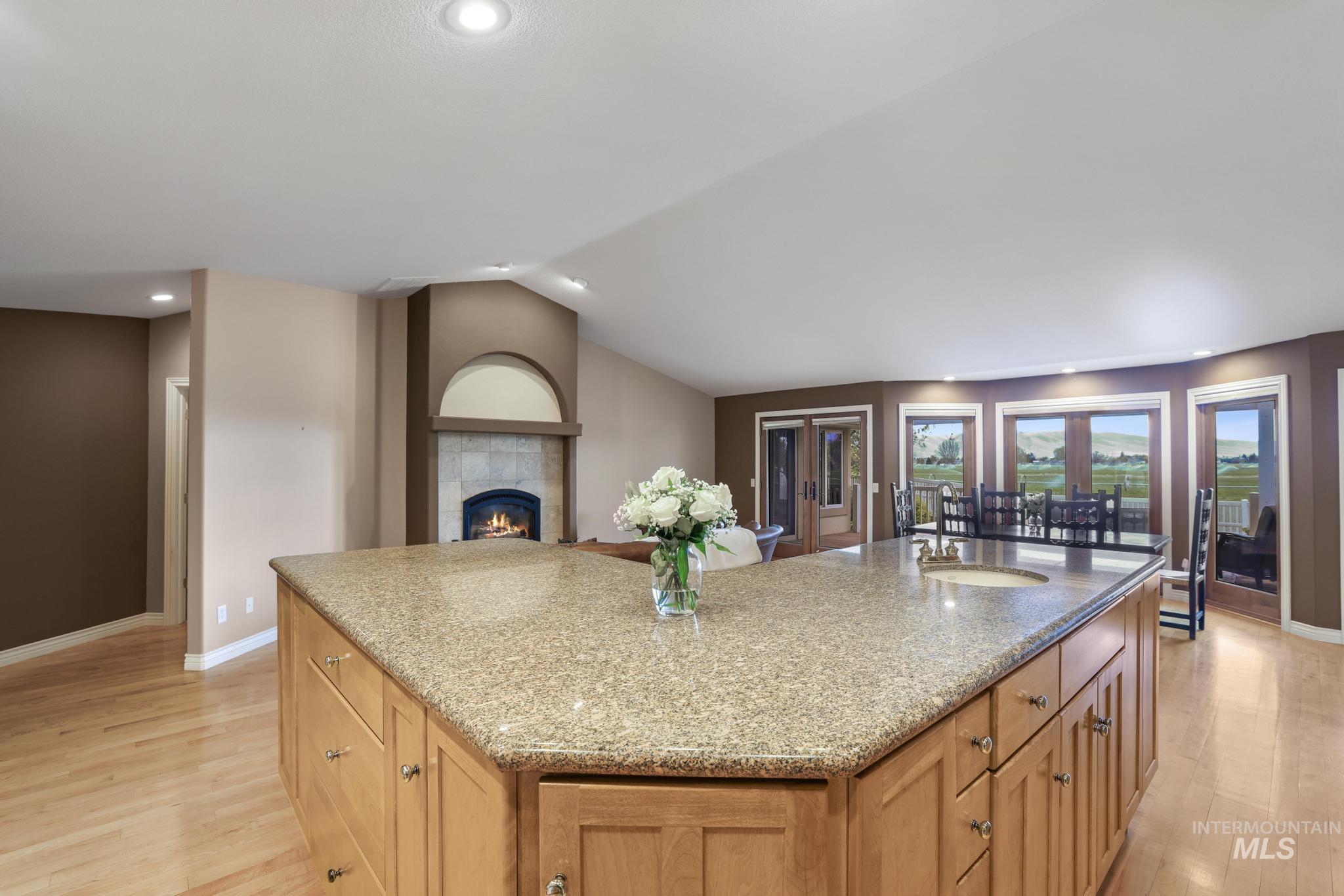 389 Greenbrier Dr, Heyburn, Idaho 83336-0000, 4 Bedrooms, 3 Bathrooms, Residential For Sale, Price $600,000, 98983321