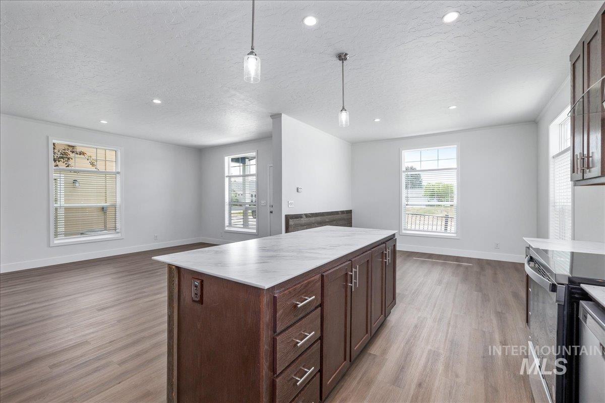 421 S Curtis Rd, #138, Boise, Idaho 83705, 3 Bedrooms, 2 Bathrooms, Residential For Sale, Price $250,000, 98983323