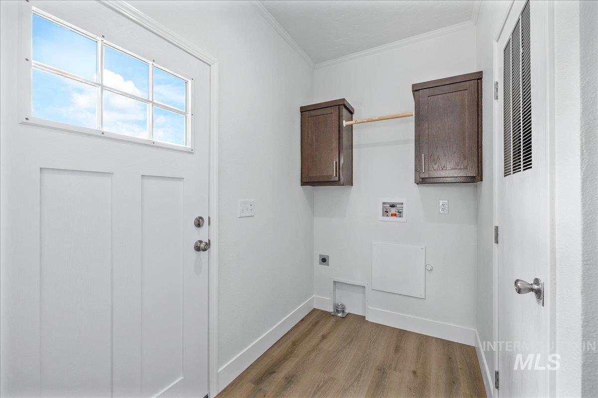 421 S Curtis Rd, #138, Boise, Idaho 83705, 3 Bedrooms, 2 Bathrooms, Residential For Sale, Price $250,000, 98983323