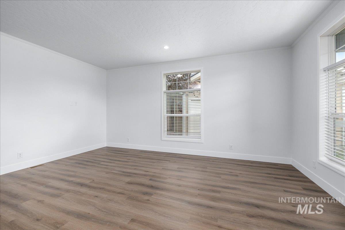 421 S Curtis Rd, #138, Boise, Idaho 83705, 3 Bedrooms, 2 Bathrooms, Residential For Sale, Price $250,000, 98983323