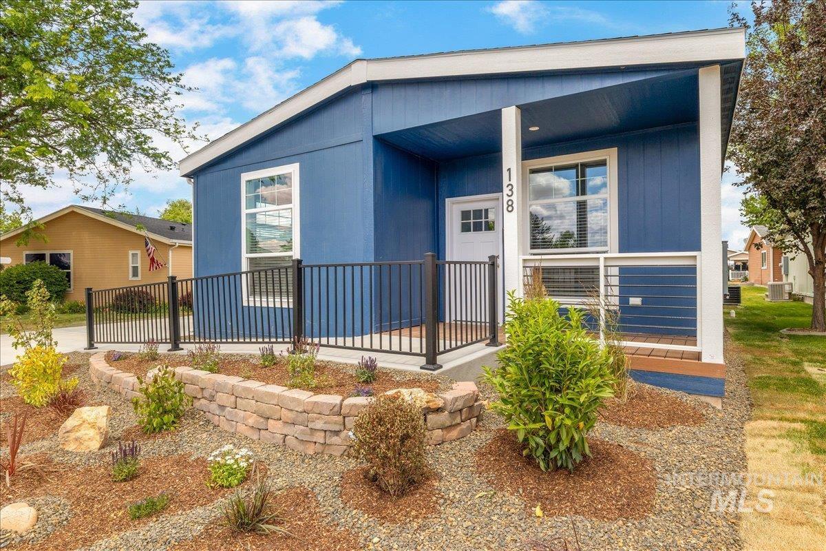 421 S Curtis Rd, #138, Boise, Idaho 83705, 3 Bedrooms, 2 Bathrooms, Residential For Sale, Price $250,000, 98983323