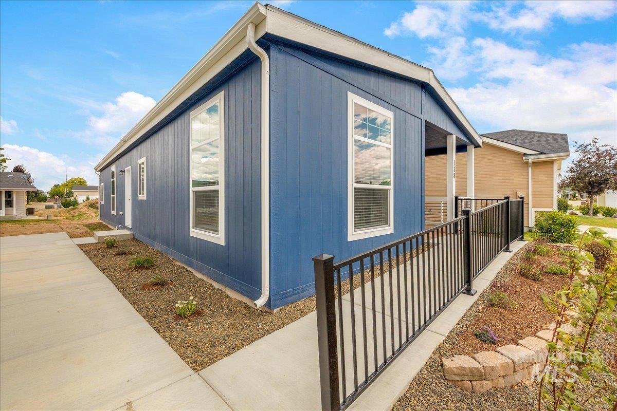 421 S Curtis Rd, #138, Boise, Idaho 83705, 3 Bedrooms, 2 Bathrooms, Residential For Sale, Price $250,000, 98983323
