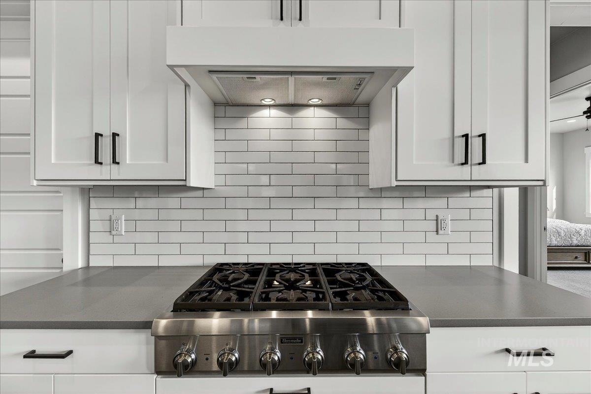 1854 N Tullshire Way, Eagle, Idaho 83616, 4 Bedrooms, 2.5 Bathrooms, Residential For Sale, Price $995,900, 98983325