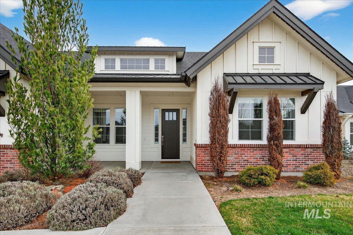 1854 N Tullshire Way, Eagle, Idaho 83616, 4 Bedrooms, 2.5 Bathrooms, Residential For Sale, Price $995,900, 98983325