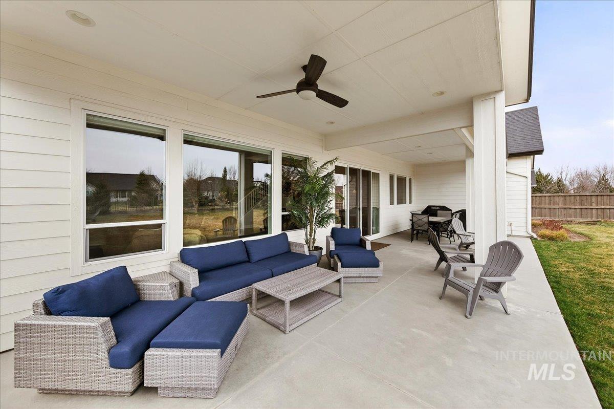 1854 N Tullshire Way, Eagle, Idaho 83616, 4 Bedrooms, 2.5 Bathrooms, Residential For Sale, Price $995,900, 98983325