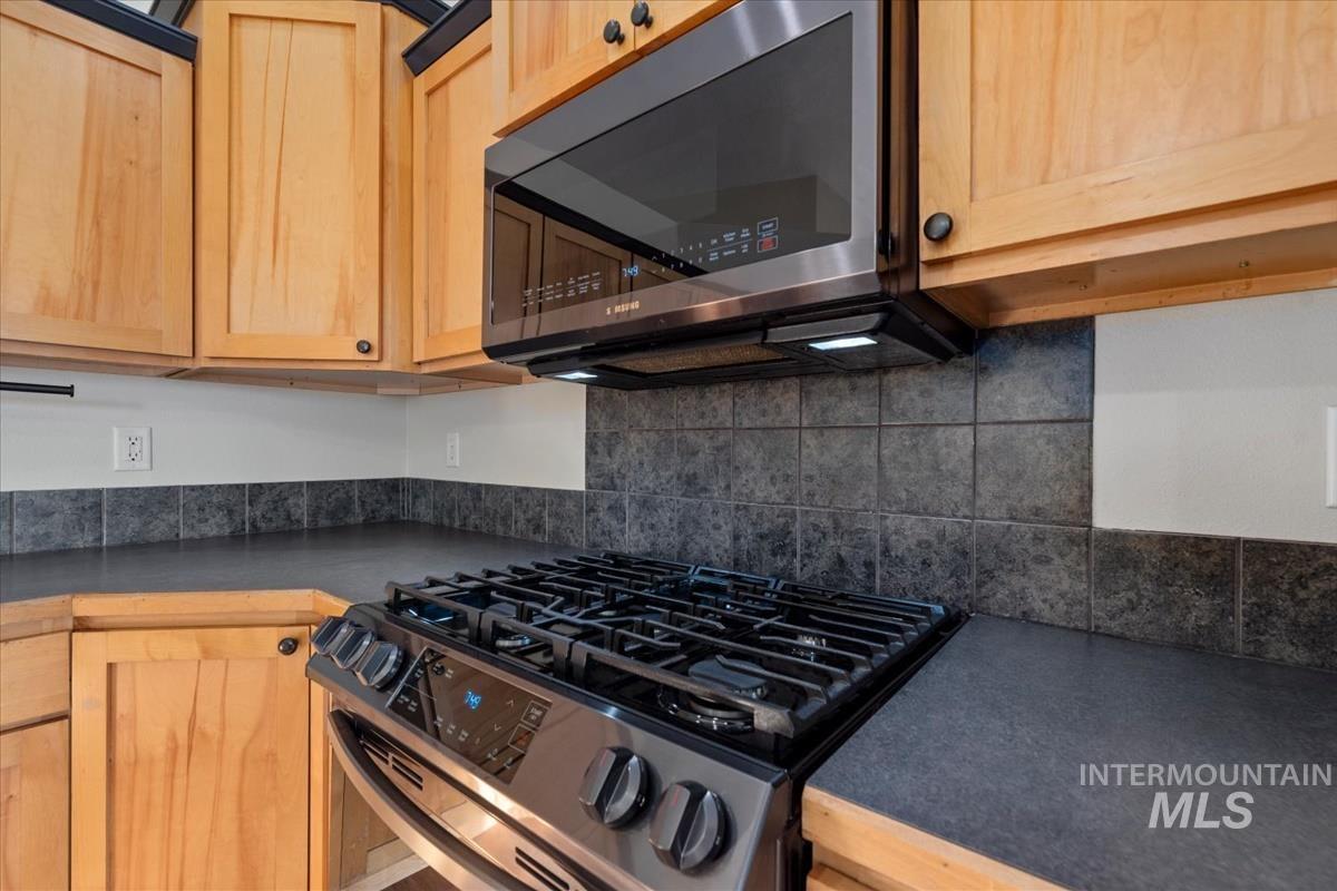 12840 Quail Run Ln., Caldwell, Idaho 83607, 4 Bedrooms, 3 Bathrooms, Residential For Sale, Price $999,900, 98983326