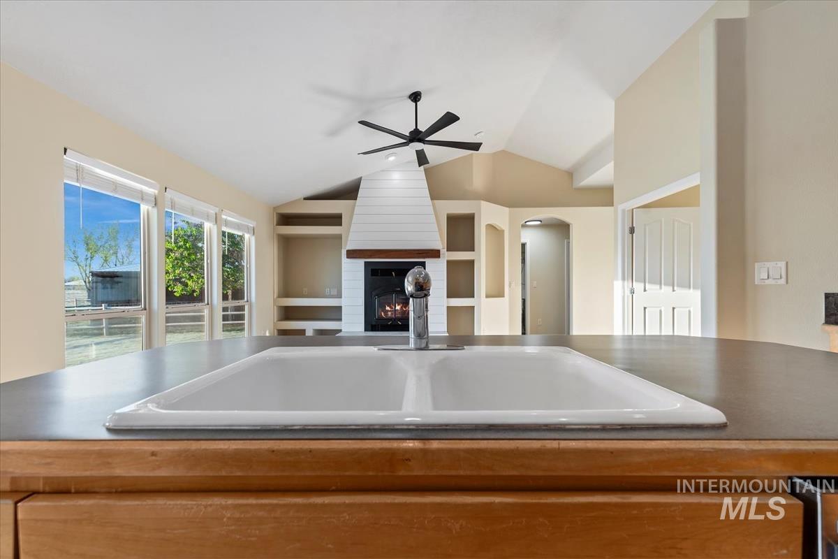 12840 Quail Run Ln., Caldwell, Idaho 83607, 4 Bedrooms, 3 Bathrooms, Residential For Sale, Price $999,900, 98983326