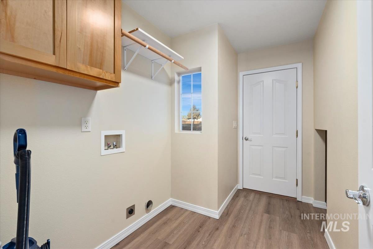 12840 Quail Run Ln., Caldwell, Idaho 83607, 4 Bedrooms, 3 Bathrooms, Residential For Sale, Price $999,900, 98983326