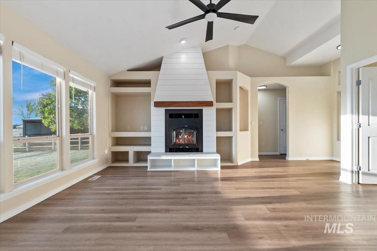 12840 Quail Run Ln., Caldwell, Idaho 83607, 4 Bedrooms, 3 Bathrooms, Residential For Sale, Price $999,900, 98983326