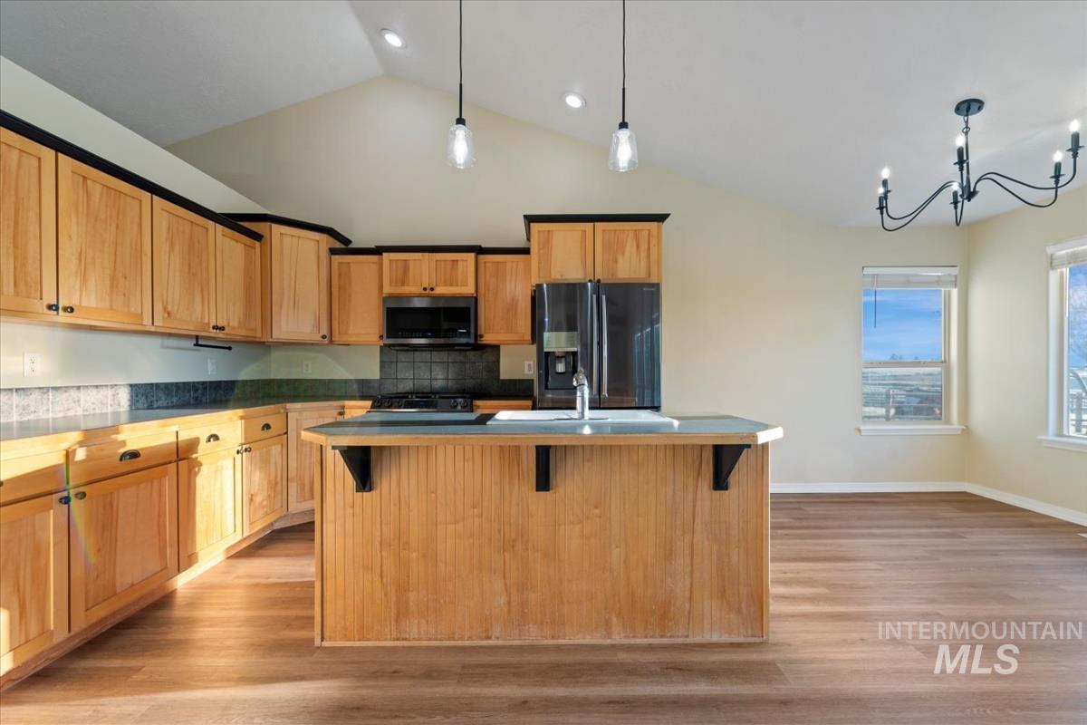 12840 Quail Run Ln., Caldwell, Idaho 83607, 4 Bedrooms, 3 Bathrooms, Residential For Sale, Price $999,900, 98983326