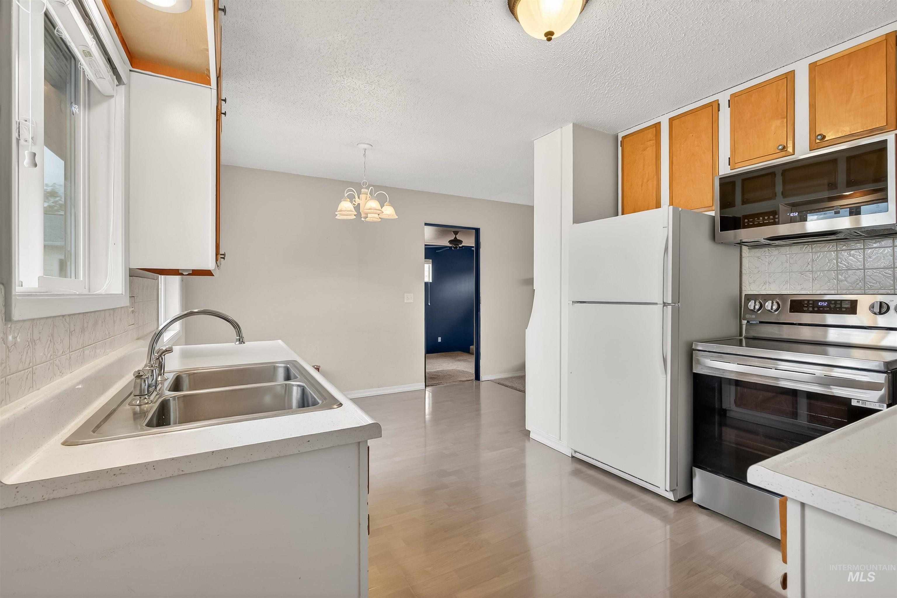 1301 Boston Street, Clarkston, Washington 99403, 4 Bedrooms, 2 Bathrooms, Residential For Sale, Price $400,000,MLS 98983327