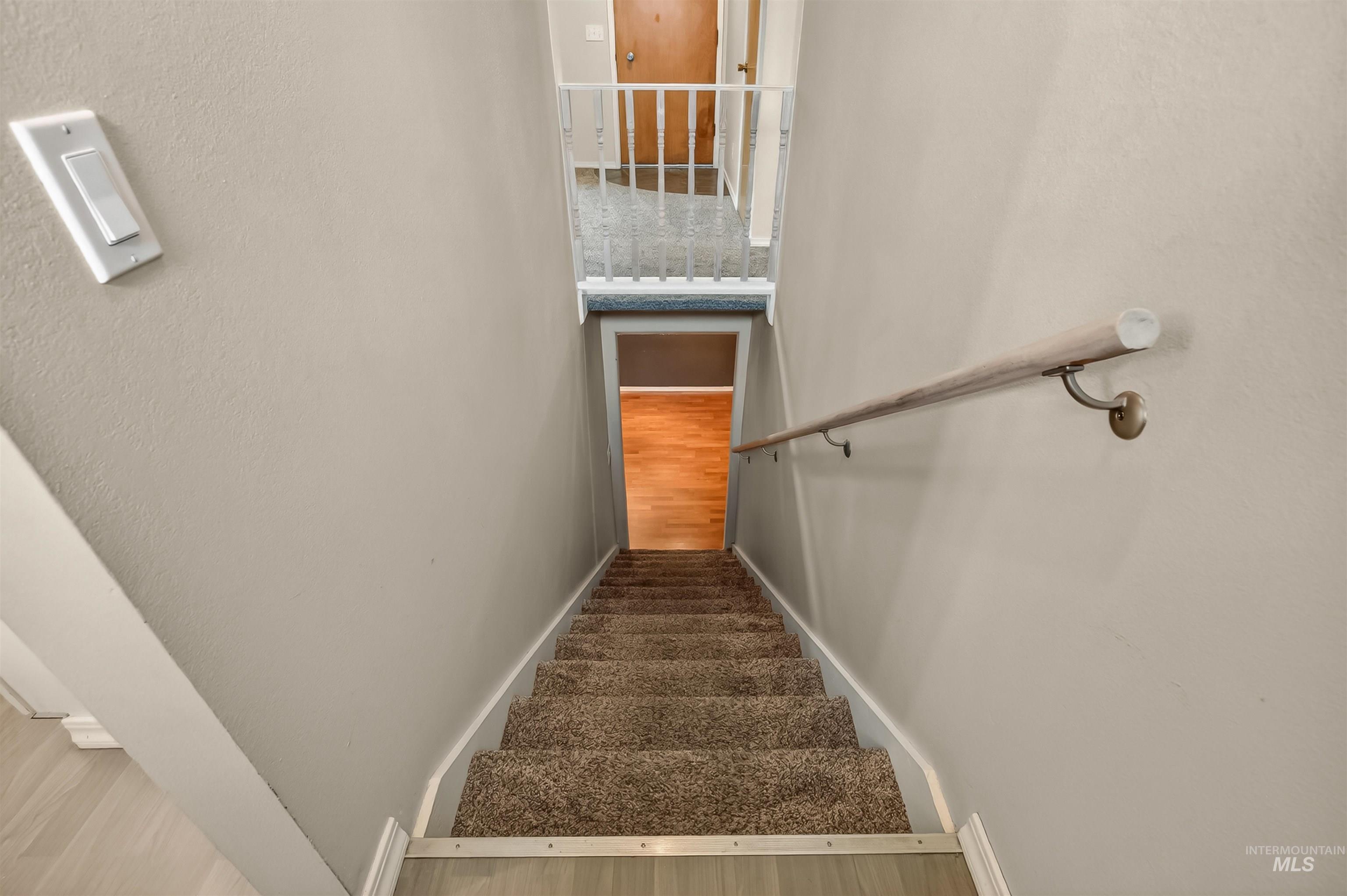 1301 Boston Street, Clarkston, Washington 99403, 4 Bedrooms, 2 Bathrooms, Residential For Sale, Price $400,000,MLS 98983327