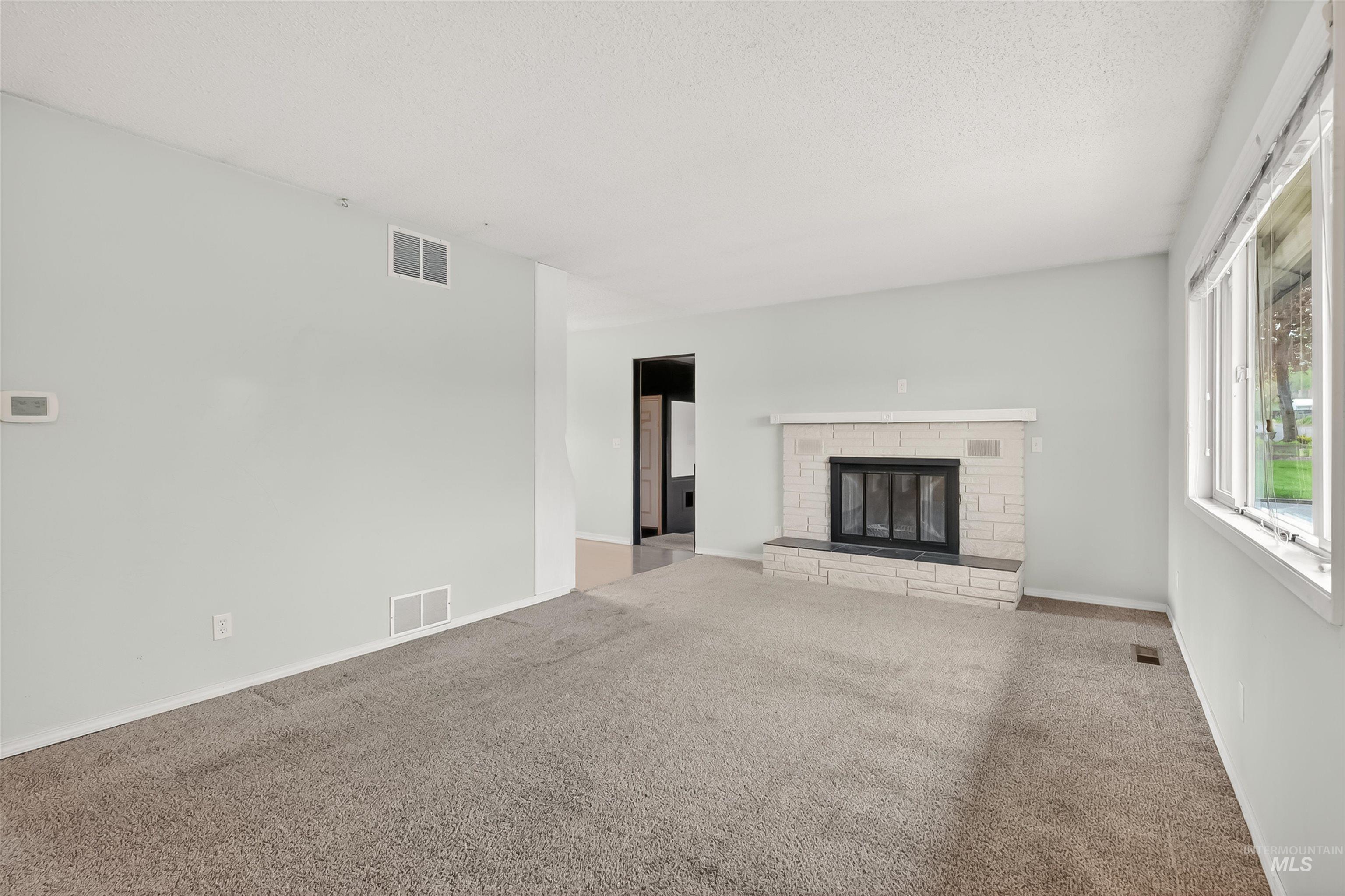 1301 Boston Street, Clarkston, Washington 99403, 4 Bedrooms, 2 Bathrooms, Residential For Sale, Price $400,000,MLS 98983327