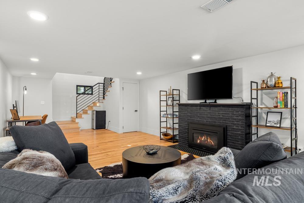 4008 W Edgemont St, Boise, Idaho 83706, 4 Bedrooms, 2.5 Bathrooms, Residential For Sale, Price $1,450,000, 98983328