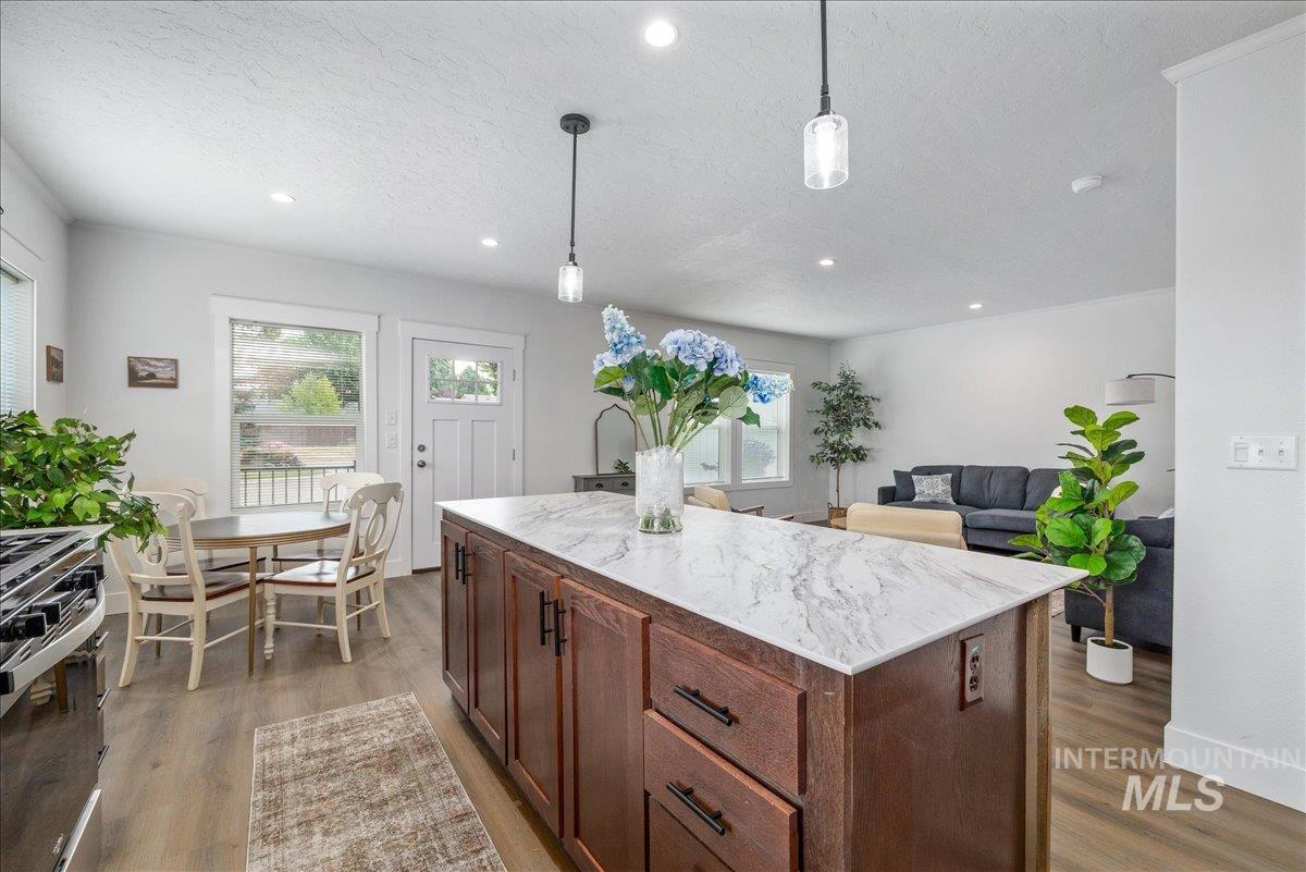 421 S Curtis Rd, #300, Boise, Idaho 83705, 3 Bedrooms, 2 Bathrooms, Residential For Sale, Price $240,000, 98983329
