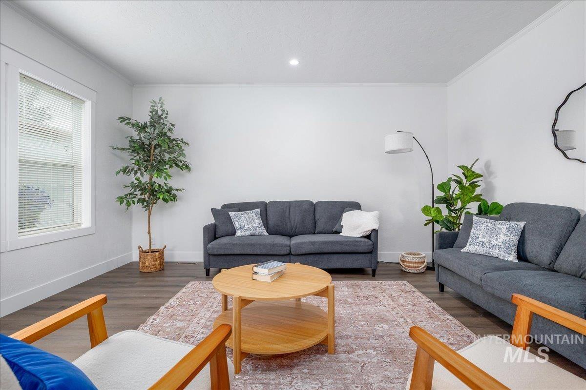 421 S Curtis Rd, #300, Boise, Idaho 83705, 3 Bedrooms, 2 Bathrooms, Residential For Sale, Price $240,000, 98983329