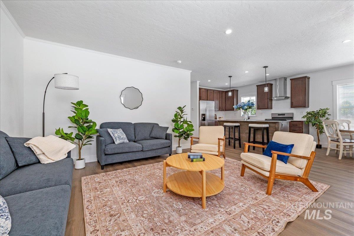 421 S Curtis Rd, #300, Boise, Idaho 83705, 3 Bedrooms, 2 Bathrooms, Residential For Sale, Price $240,000, 98983329