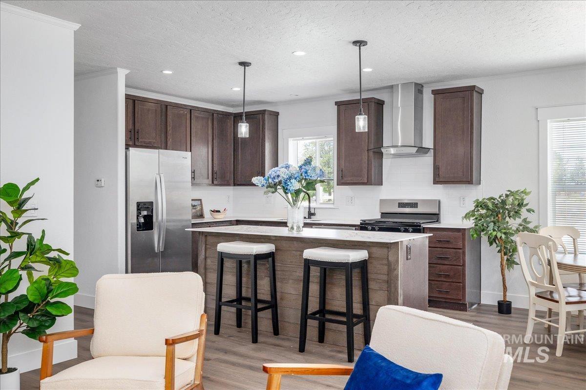 421 S Curtis Rd, #300, Boise, Idaho 83705, 3 Bedrooms, 2 Bathrooms, Residential For Sale, Price $240,000, 98983329
