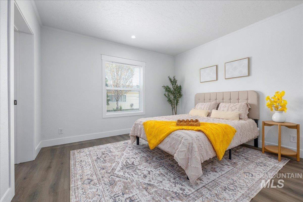 421 S Curtis Rd, #300, Boise, Idaho 83705, 3 Bedrooms, 2 Bathrooms, Residential For Sale, Price $240,000, 98983329