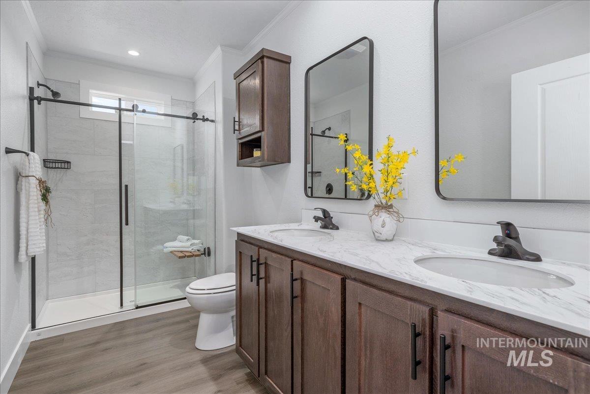 421 S Curtis Rd, #300, Boise, Idaho 83705, 3 Bedrooms, 2 Bathrooms, Residential For Sale, Price $240,000, 98983329