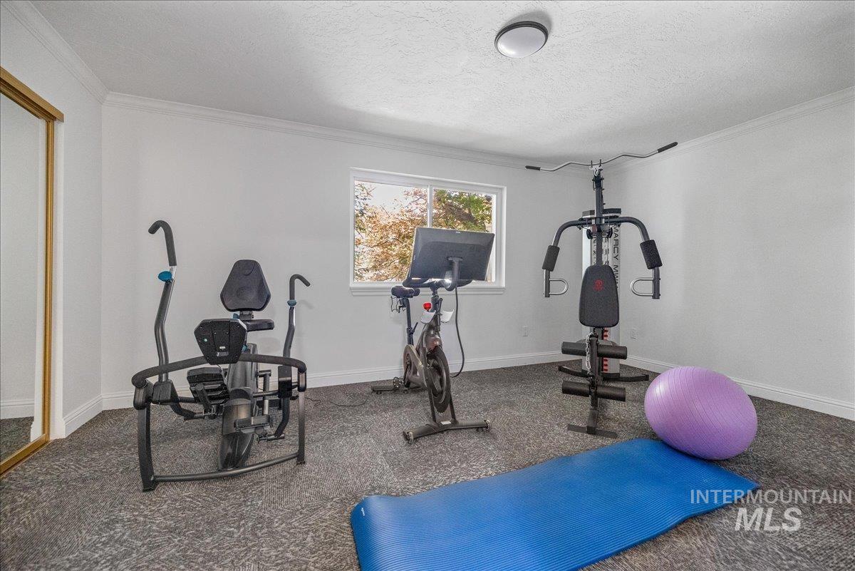 421 S Curtis Rd, #300, Boise, Idaho 83705, 3 Bedrooms, 2 Bathrooms, Residential For Sale, Price $240,000, 98983329
