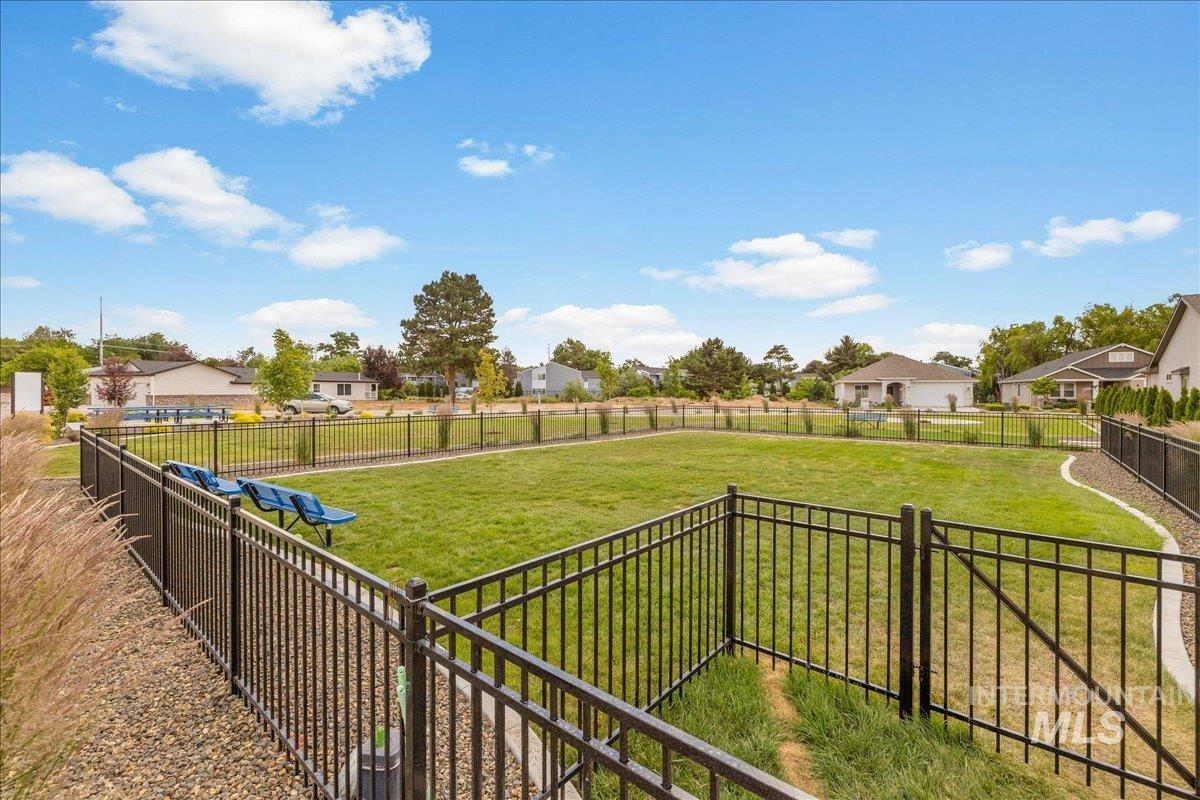 421 S Curtis Rd, #300, Boise, Idaho 83705, 3 Bedrooms, 2 Bathrooms, Residential For Sale, Price $240,000, 98983329
