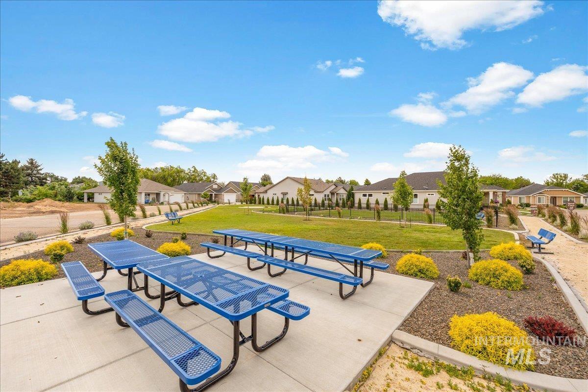 421 S Curtis Rd, #300, Boise, Idaho 83705, 3 Bedrooms, 2 Bathrooms, Residential For Sale, Price $240,000, 98983329