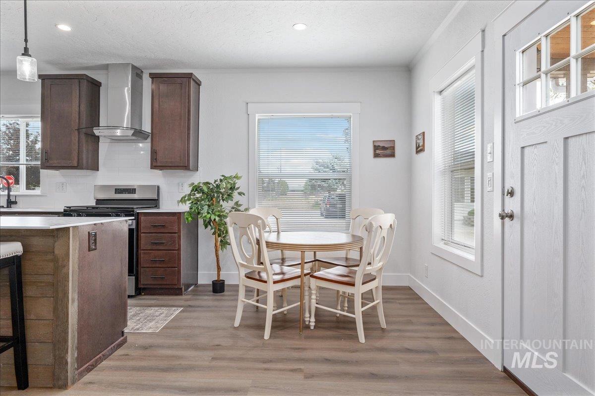 421 S Curtis Rd, #300, Boise, Idaho 83705, 3 Bedrooms, 2 Bathrooms, Residential For Sale, Price $240,000, 98983329