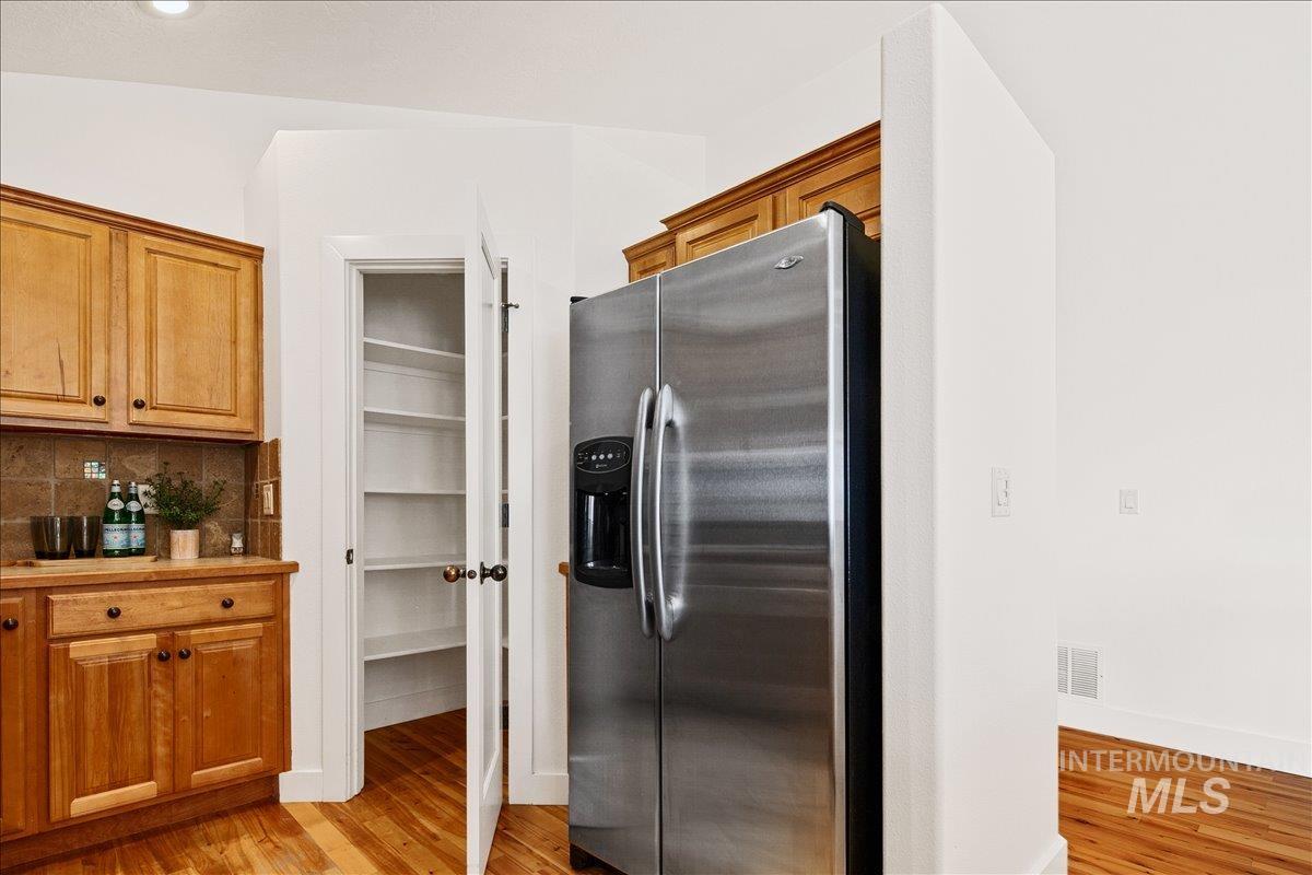 11240 West Blake Dr, Star, Idaho 83669, 4 Bedrooms, 2.5 Bathrooms, Residential For Sale, Price $540,000,MLS 98983331