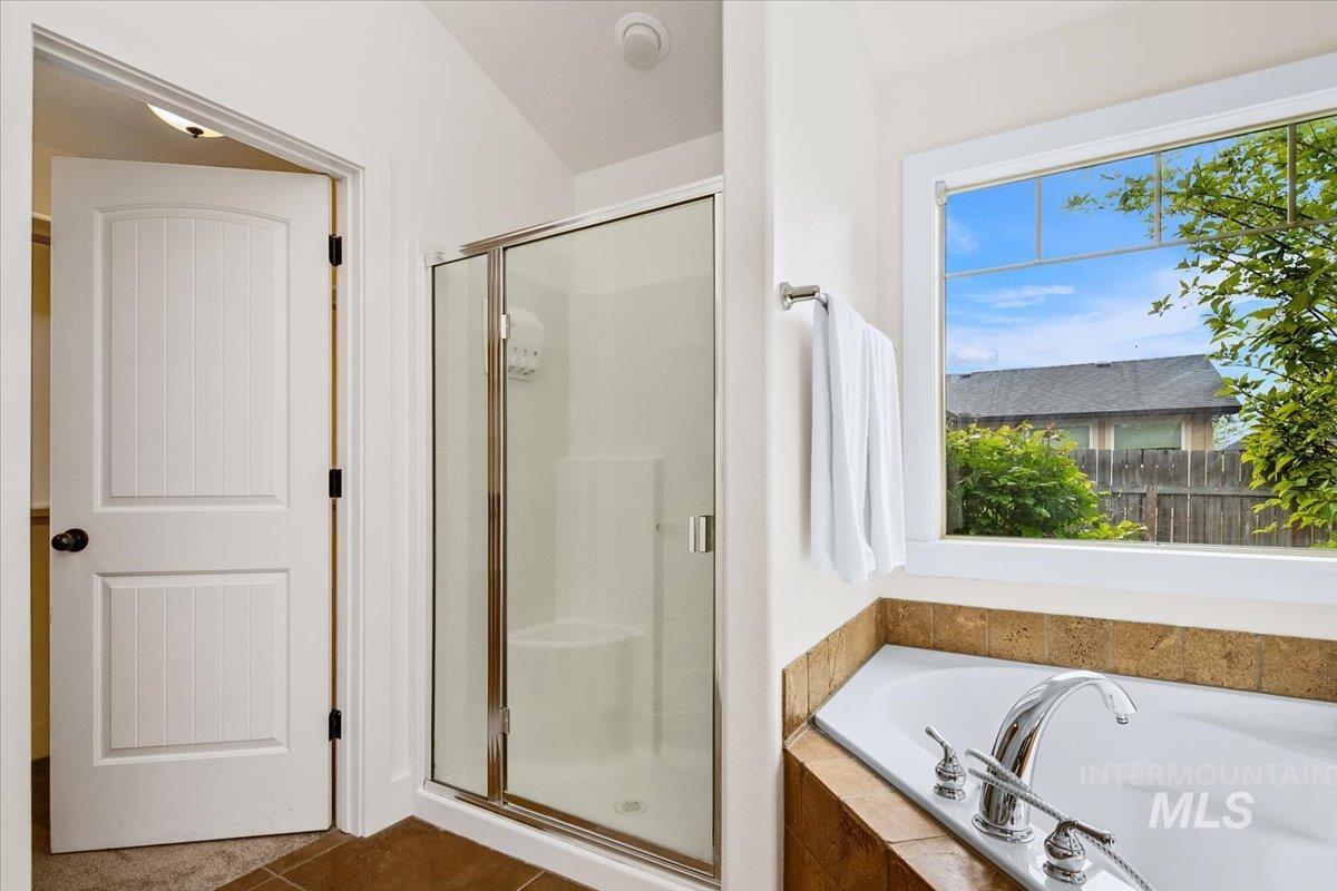 11240 West Blake Dr, Star, Idaho 83669, 4 Bedrooms, 2.5 Bathrooms, Residential For Sale, Price $540,000,MLS 98983331