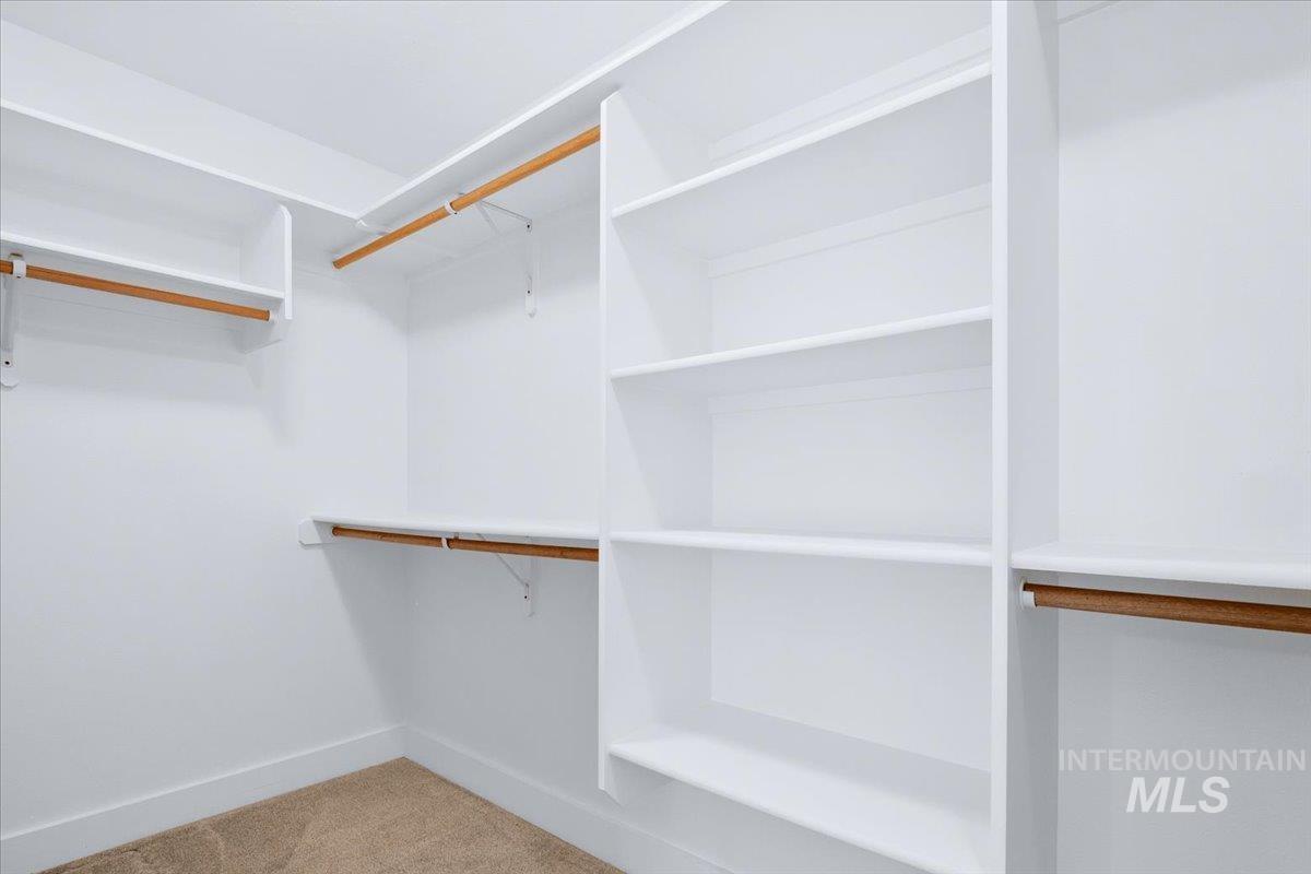 11240 West Blake Dr, Star, Idaho 83669, 4 Bedrooms, 2.5 Bathrooms, Residential For Sale, Price $540,000,MLS 98983331