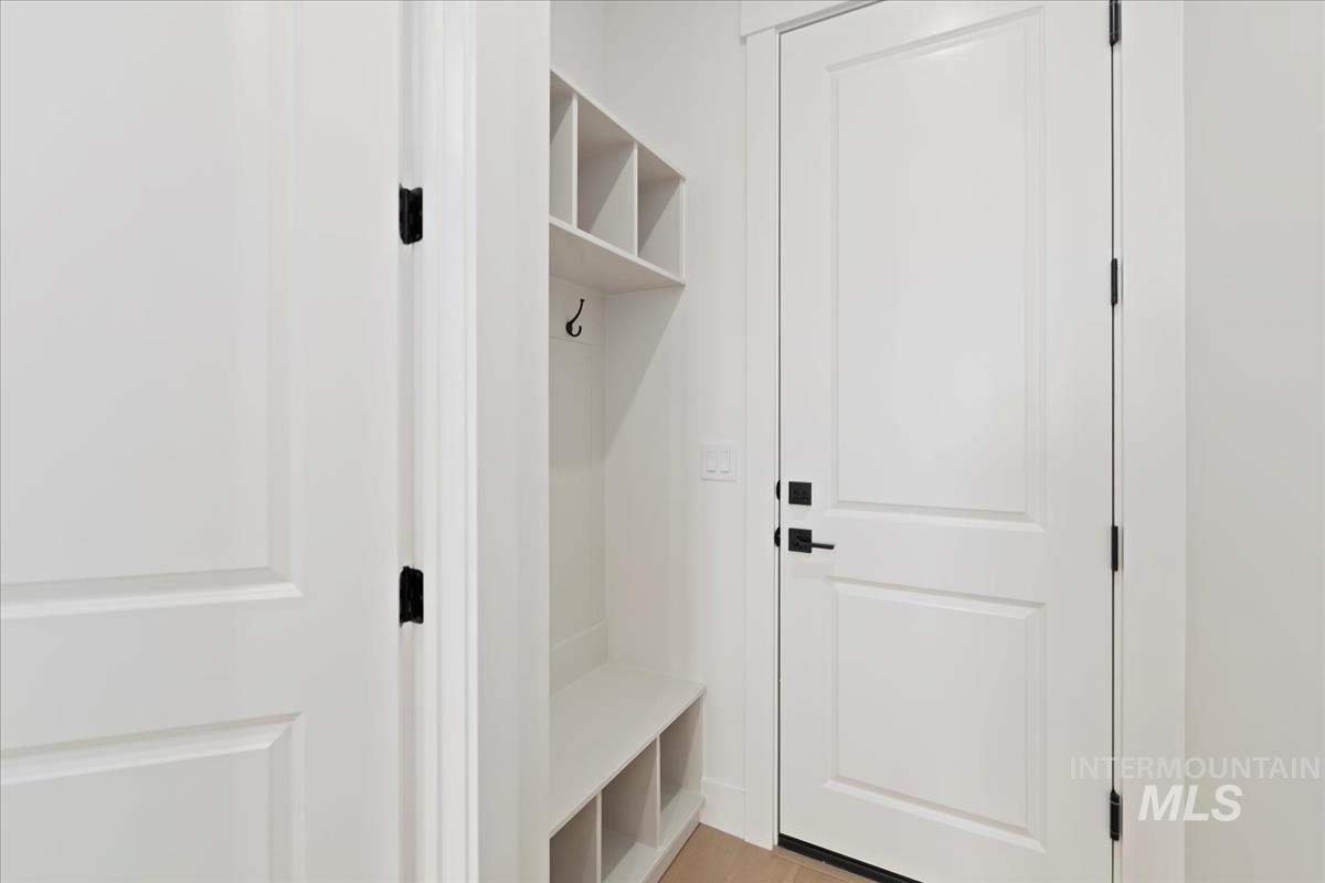 11375 W Perthshire Ln, Kuna, Idaho 83634, 3 Bedrooms, 2 Bathrooms, Residential For Sale, Price $649,880,MLS 98983332