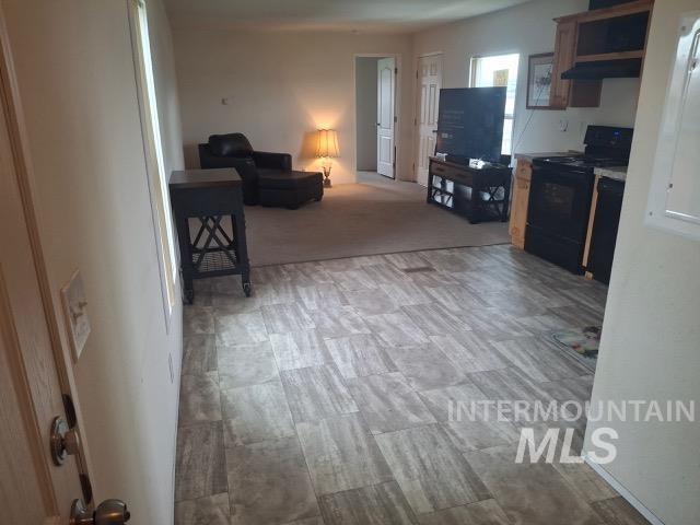 2015 6th Ave, Clarkston, Washington 99403, 2 Bedrooms, 1 Bathroom, Residential For Sale, Price $65,000,MLS 98983333