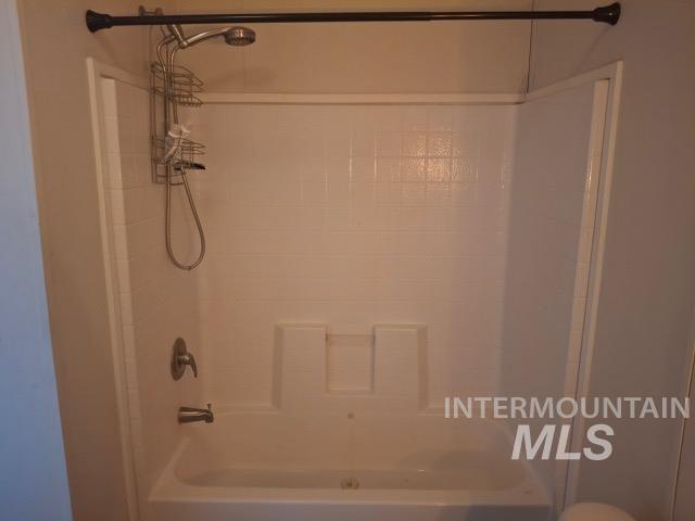 2015 6th Ave, Clarkston, Washington 99403, 2 Bedrooms, 1 Bathroom, Residential For Sale, Price $65,000,MLS 98983333