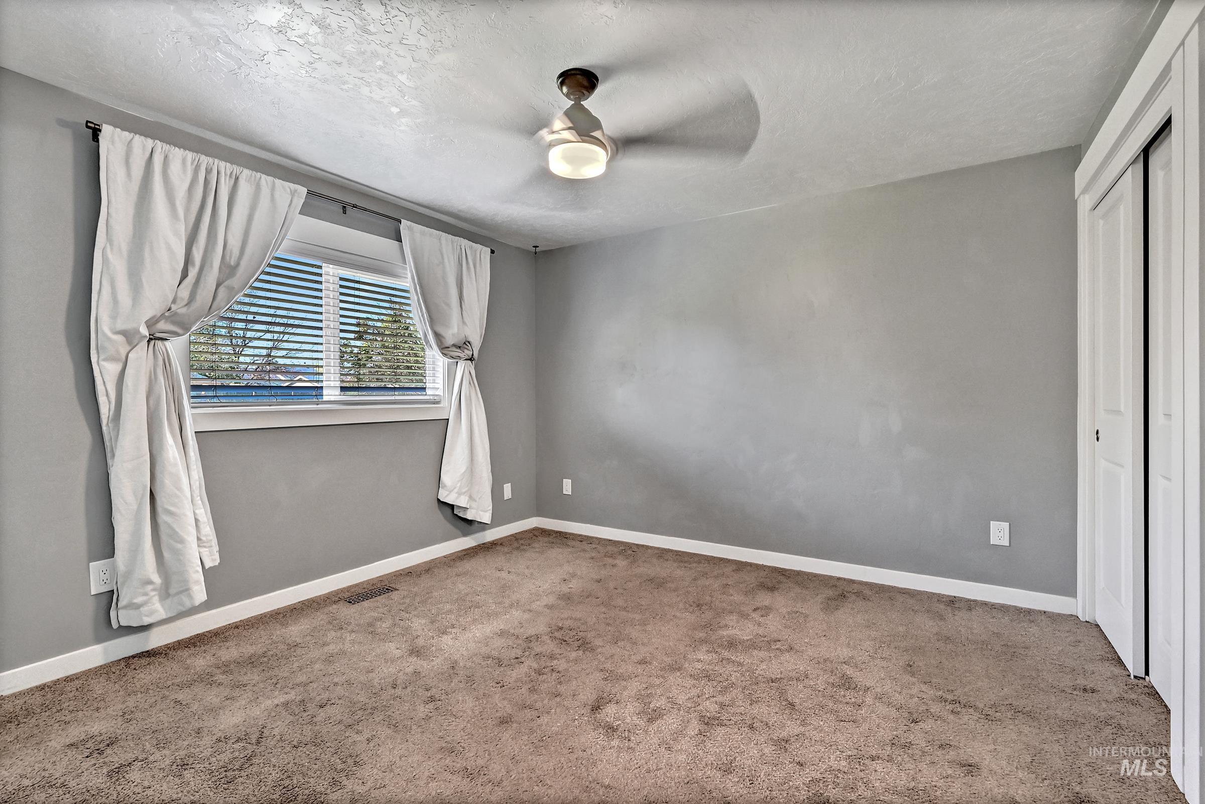 10818 W Marlinwood Dr, Boise, Idaho 83713, 3 Bedrooms, 2 Bathrooms, Residential For Sale, Price $515,000,MLS 98983335