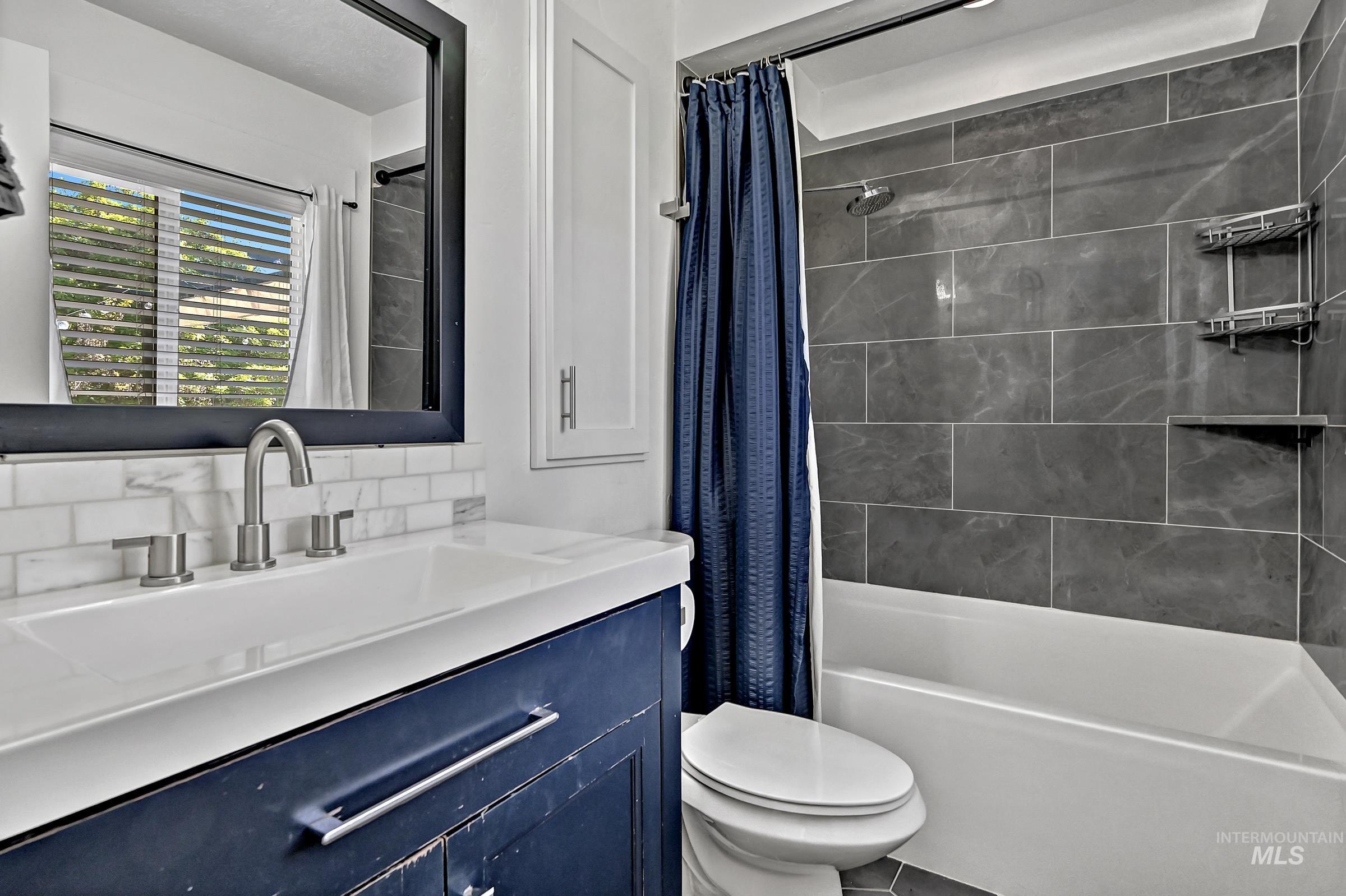 10818 W Marlinwood Dr, Boise, Idaho 83713, 3 Bedrooms, 2 Bathrooms, Residential For Sale, Price $515,000,MLS 98983335