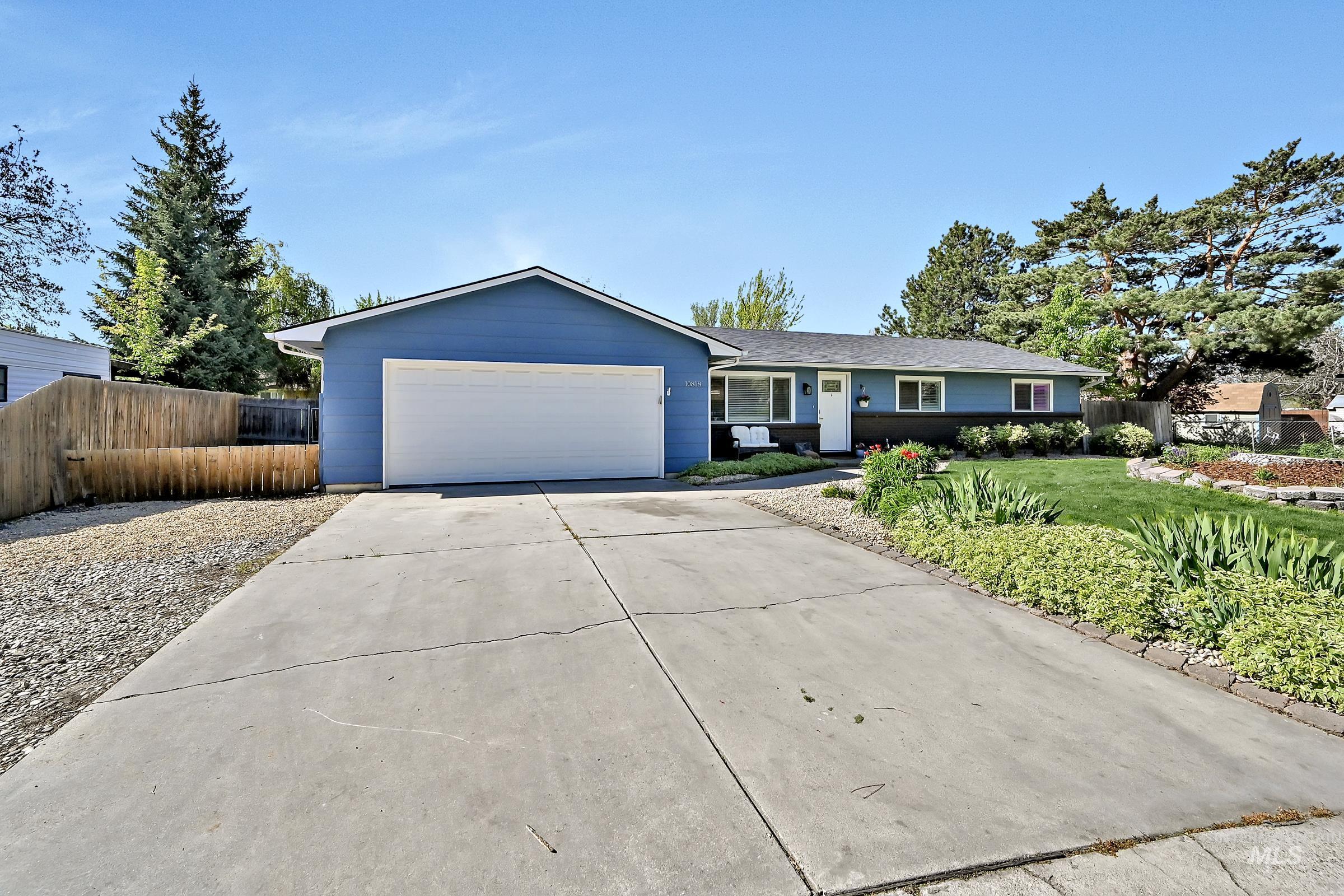 10818 W Marlinwood Dr, Boise, Idaho 83713, 3 Bedrooms, 2 Bathrooms, Residential For Sale, Price $515,000,MLS 98983335