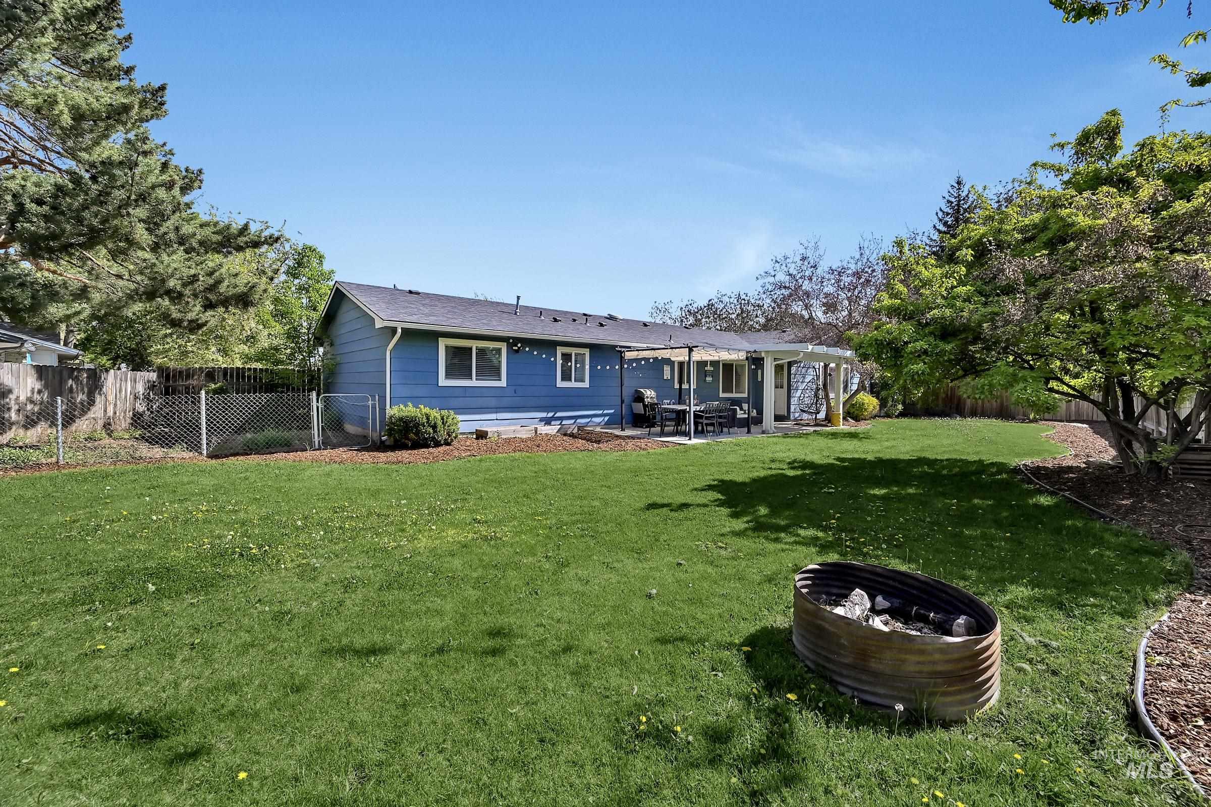 10818 W Marlinwood Dr, Boise, Idaho 83713, 3 Bedrooms, 2 Bathrooms, Residential For Sale, Price $515,000,MLS 98983335