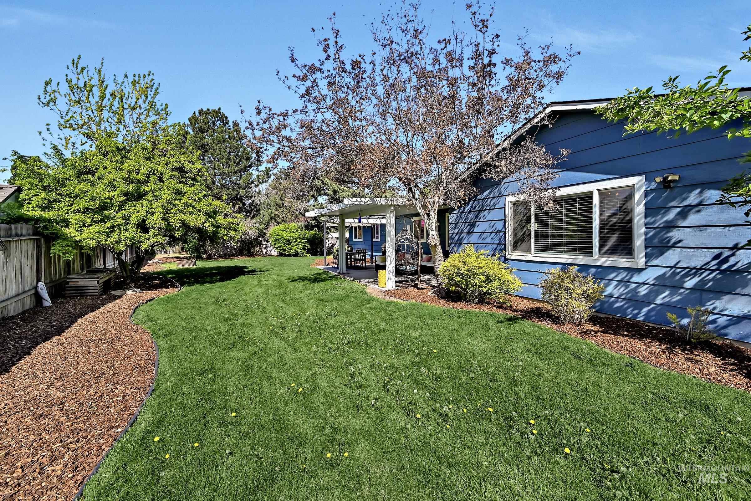 10818 W Marlinwood Dr, Boise, Idaho 83713, 3 Bedrooms, 2 Bathrooms, Residential For Sale, Price $515,000,MLS 98983335