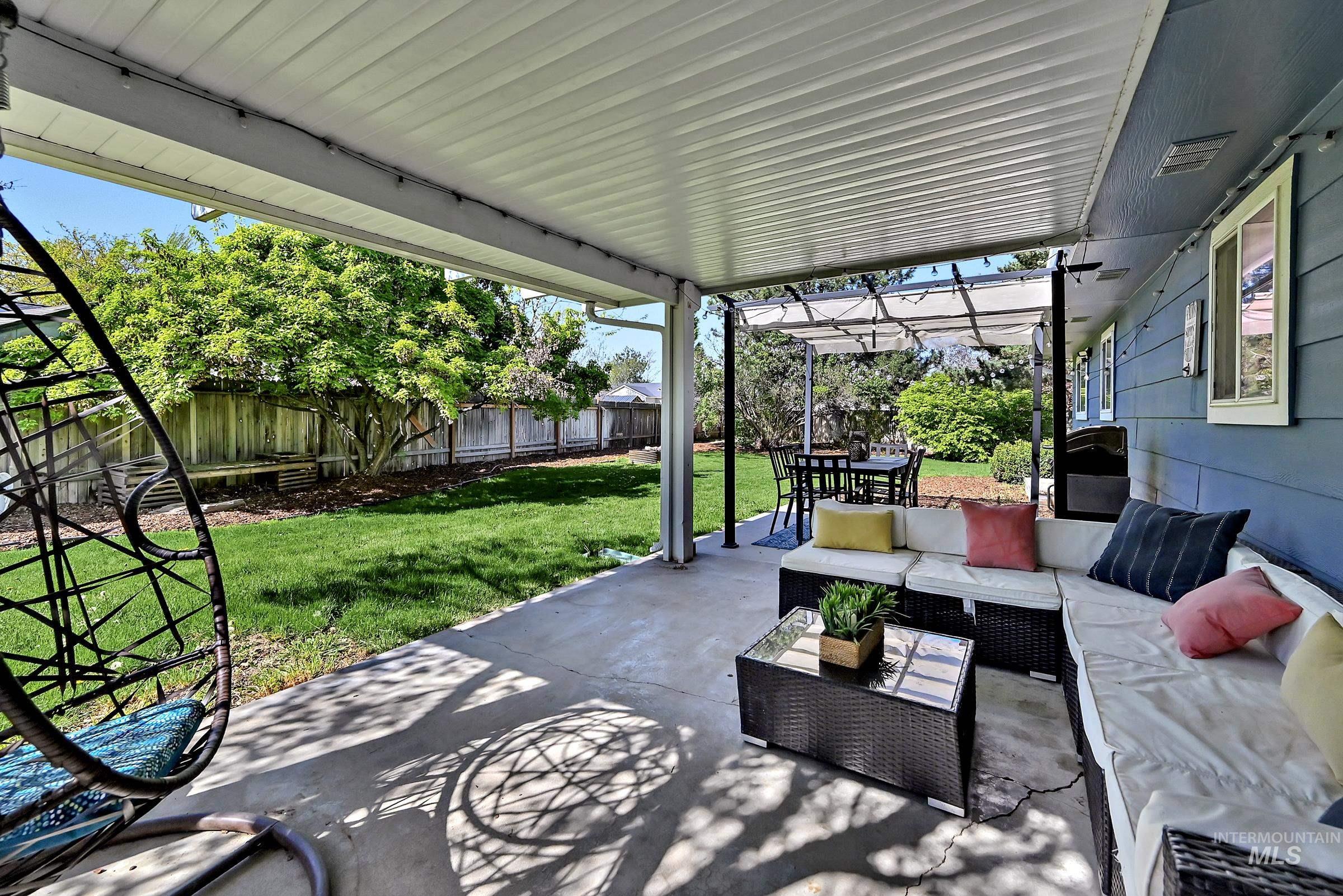 10818 W Marlinwood Dr, Boise, Idaho 83713, 3 Bedrooms, 2 Bathrooms, Residential For Sale, Price $515,000,MLS 98983335