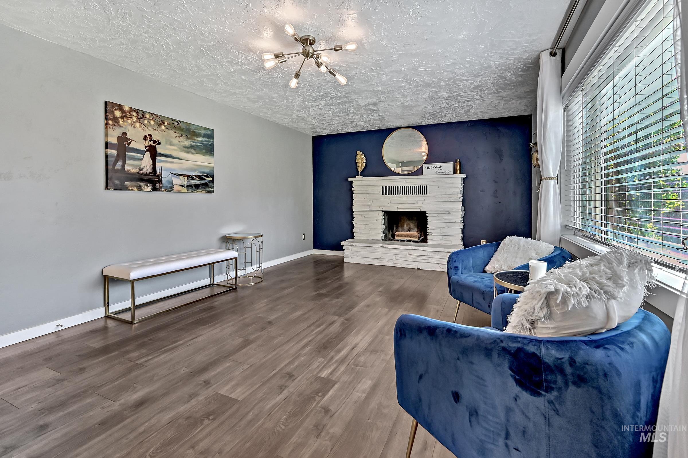 10818 W Marlinwood Dr, Boise, Idaho 83713, 3 Bedrooms, 2 Bathrooms, Residential For Sale, Price $515,000,MLS 98983335