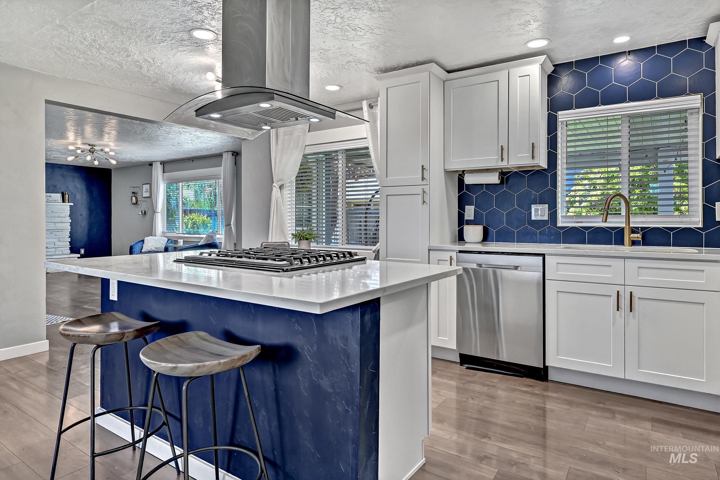 10818 W Marlinwood Dr, Boise, Idaho 83713, 3 Bedrooms, 2 Bathrooms, Residential For Sale, Price $515,000,MLS 98983335