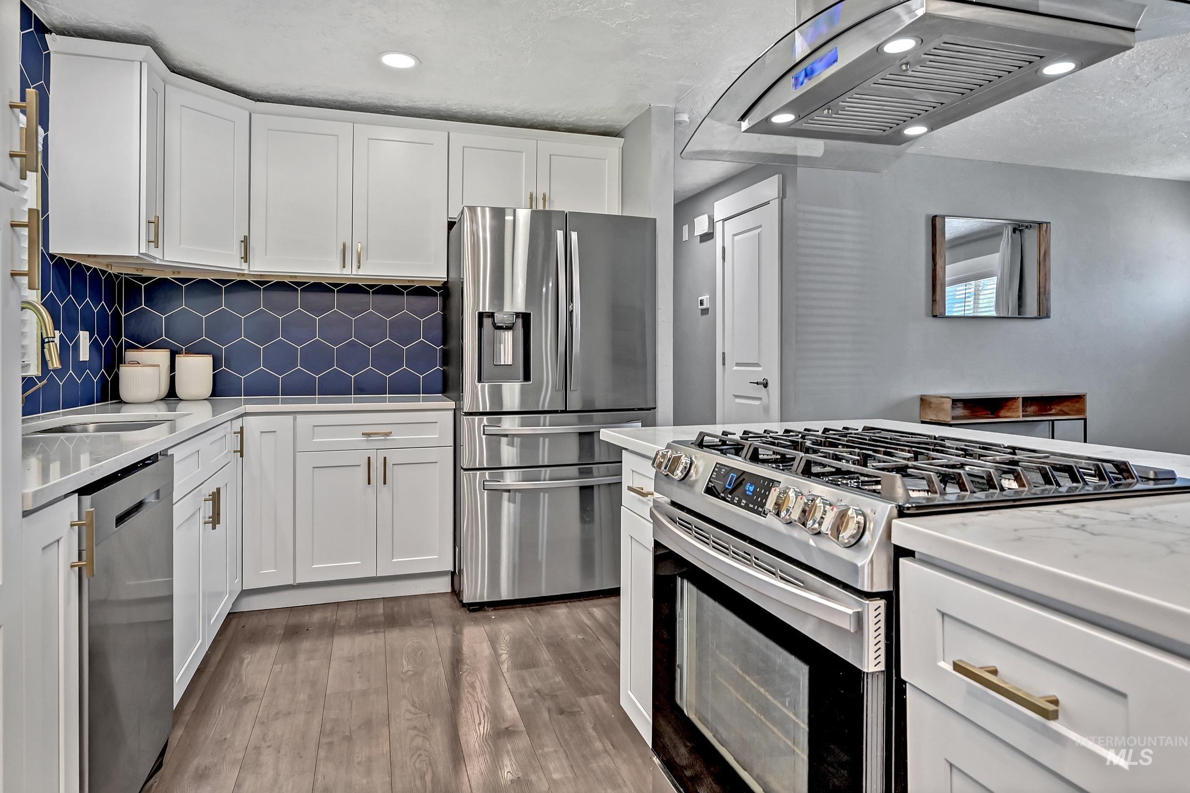 10818 W Marlinwood Dr, Boise, Idaho 83713, 3 Bedrooms, 2 Bathrooms, Residential For Sale, Price $515,000,MLS 98983335